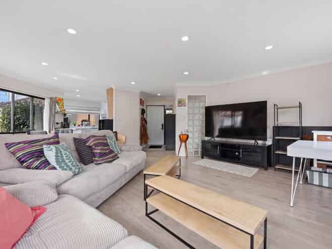 4/96 Elliot Street, Howick