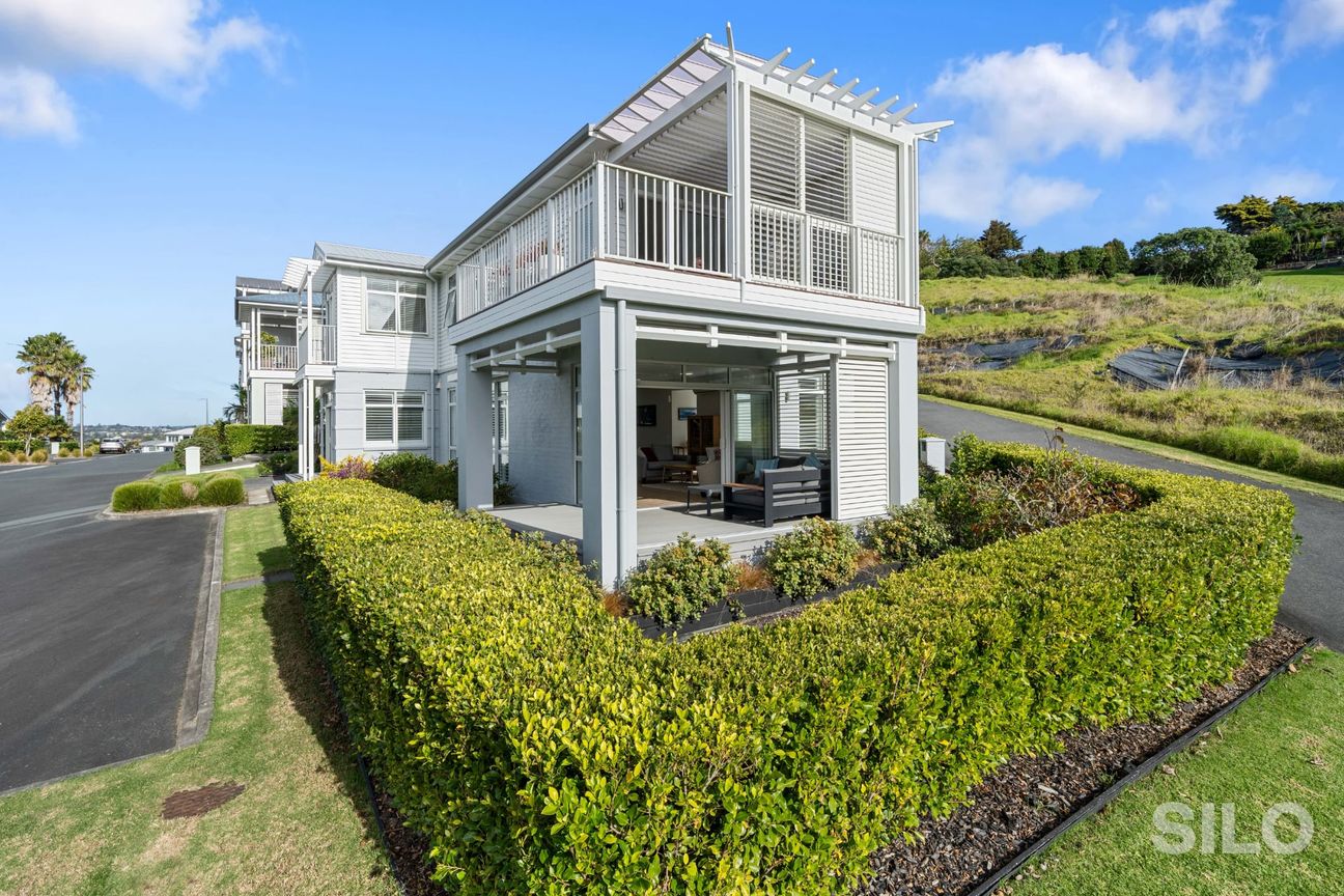 Coastal Ease with Elevated Ocean Views - Vista 2