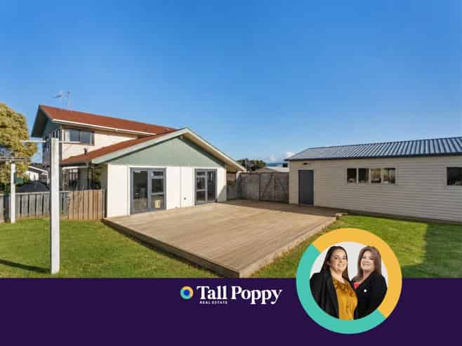 8 Arnold Grove, Paraparaumu Beach