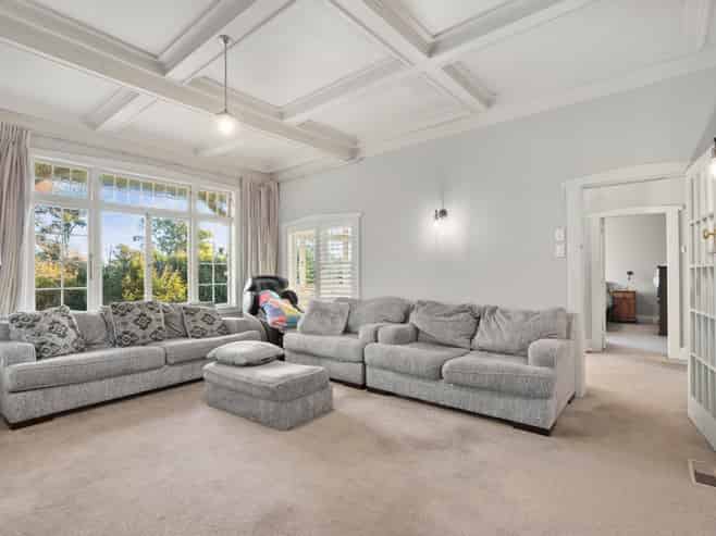 410 River Road, Fairfield