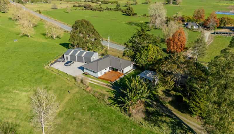 1524 Te Pahu Road, Whatawhata