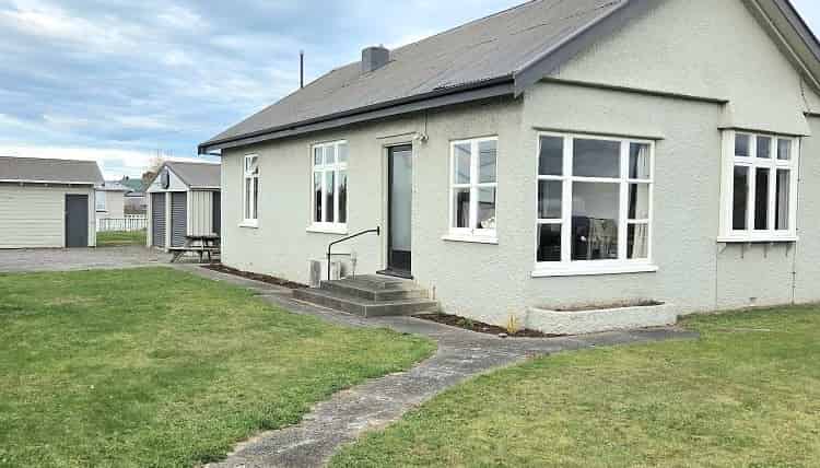 27 High Street, Solway