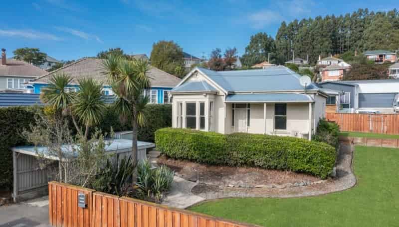 7 Derby Street, Green Island