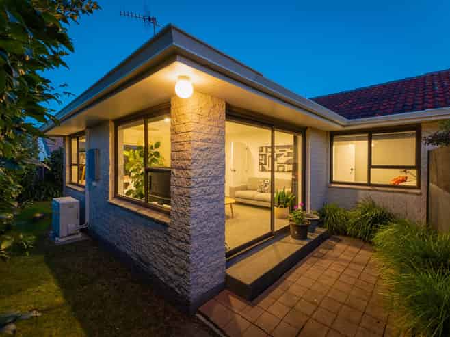 13A Anaru Street, RAUMATI BEACH