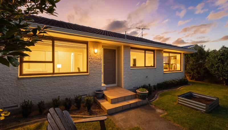 13A Anaru Street, RAUMATI BEACH