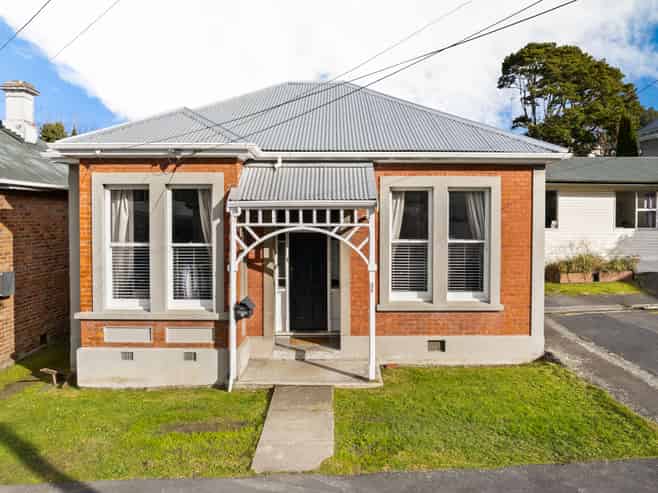 35 Carlyle Street, North East Valley