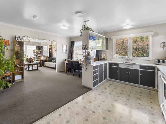 36 Churchill Avenue, Richmond