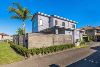 11 Tolben Place, Golflands
