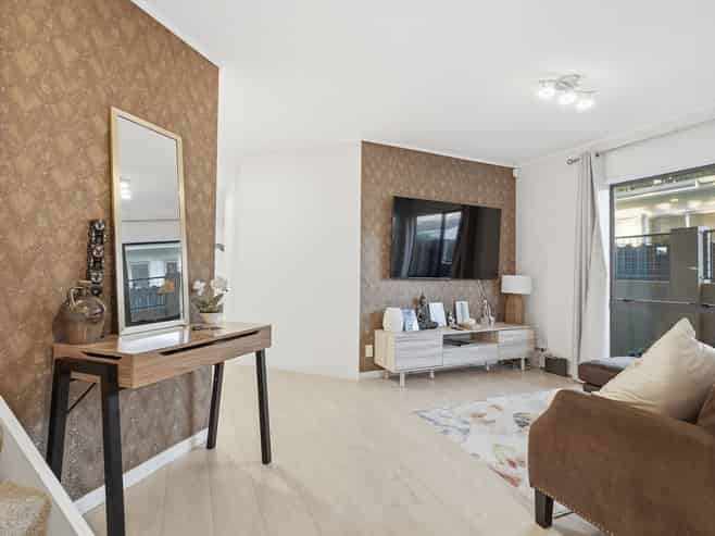 1/6 Eastern Beach Road, Eastern Beach