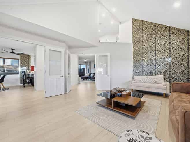 1/6 Eastern Beach Road, Eastern Beach