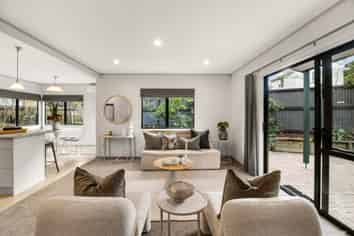 8 Higgs Road, Mount Wellington