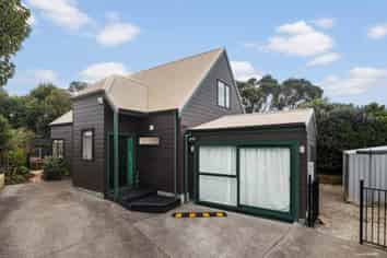 8 Higgs Road, Mount Wellington