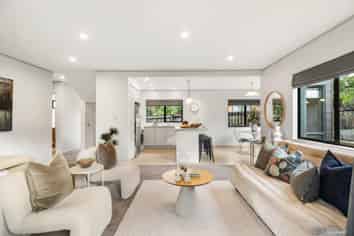 8 Higgs Road, Mount Wellington