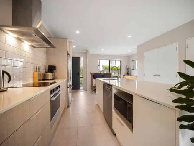 7 Tarakoi Road, Hobsonville