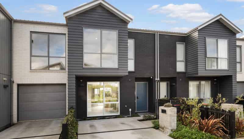 7 Tarakoi Road, Hobsonville