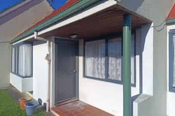 990 High Street, Avalon