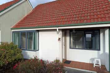 990 High Street, Avalon