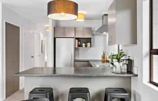 6/17 Coyle Street, Sandringham