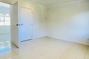 17A Freshney Place, Hillpark