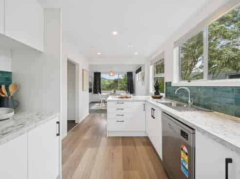 86 Holborn Drive, Stokes Valley