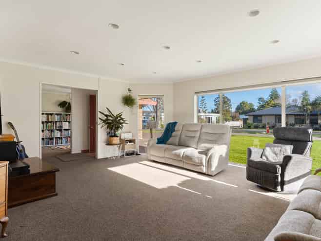 6 Island Road, Whataupoko