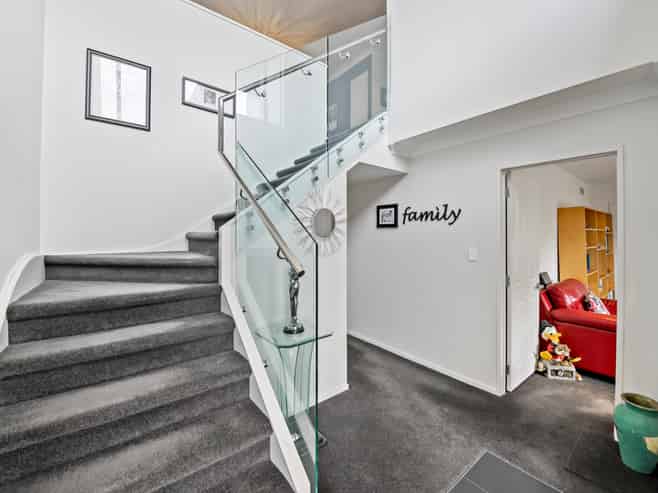 40 Whiting Grove, West Harbour