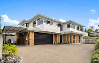 40 Whiting Grove, West Harbour