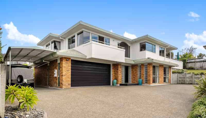 40 Whiting Grove, West Harbour