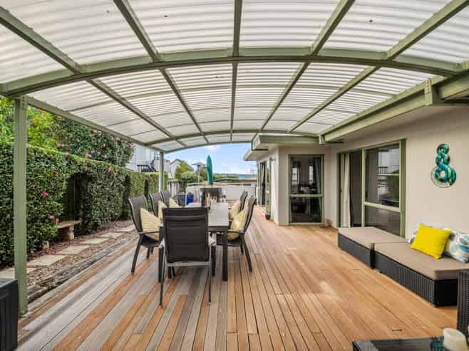 40 Whiting Grove, West Harbour