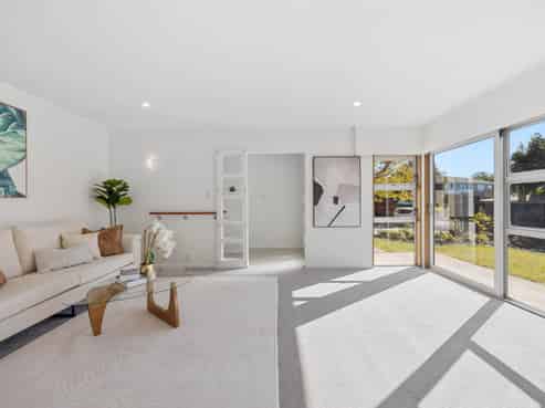 16 Maugham Drive, Bucklands Beach