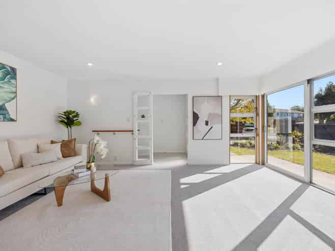 16 Maugham Drive, Bucklands Beach