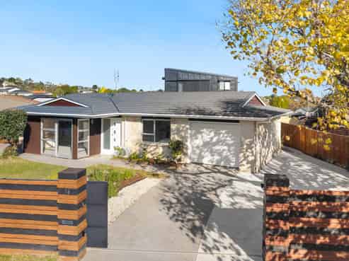 16 Maugham Drive, Bucklands Beach