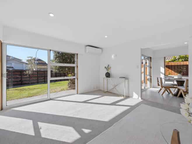 16 Maugham Drive, Bucklands Beach