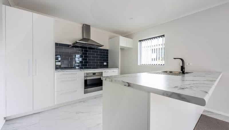 118A Whangaparaoa Road, Red Beach