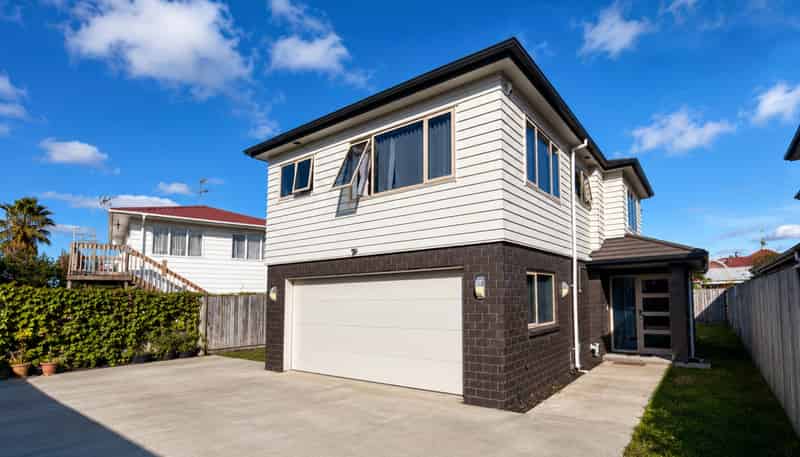 15C Halswell Street, Mangere East