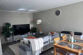 2/146 Newlands Road, Newlands