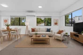 2/8 Sunnyfield Crescent, Glenfield