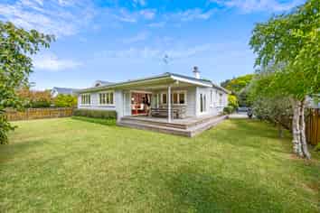 7 Hasbury Avenue, Epsom