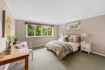 7 Hasbury Avenue, Epsom