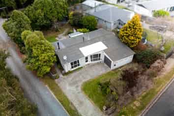 12 Carston Street, LEESTON