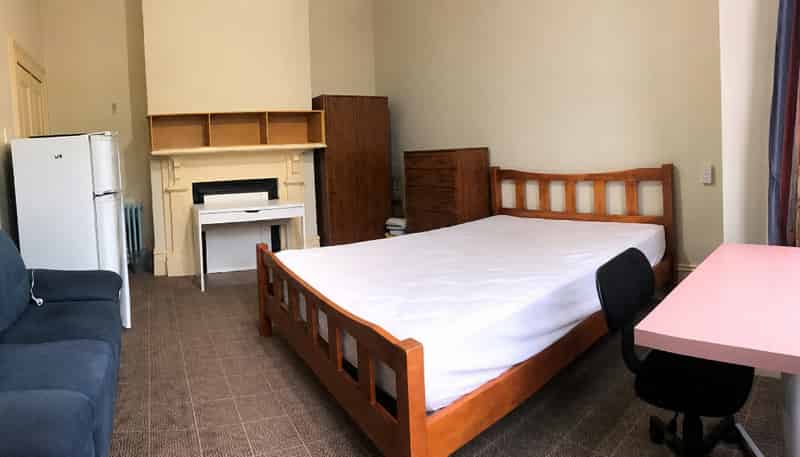 Room 8 / 3 Union Street, North Dunedin