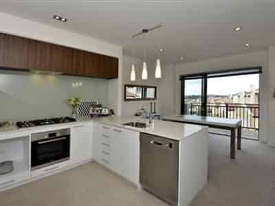 142/140 Gills Road, Albany