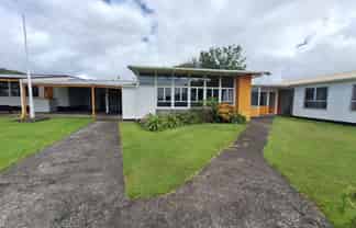 Rural offices / classrooms - Something different