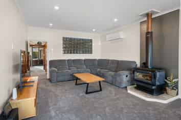 50 Rutland St, Saint Albans