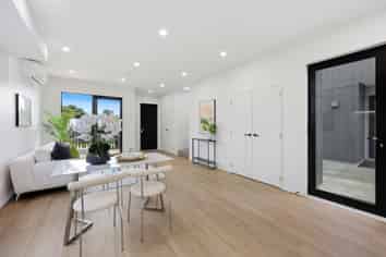 3 McLean Avenue, Papatoetoe