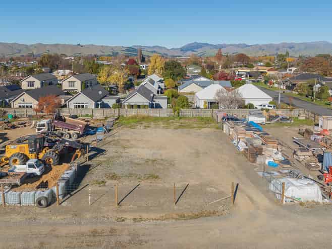 Central & Secure: 725sqm Industrial Yard