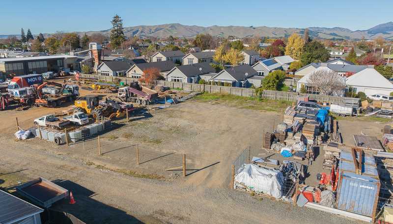 Yard 4/12 Adams Lane, Blenheim Central