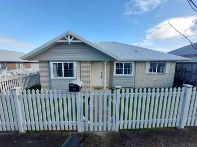 25 Queens Park Crescent, Frankton
