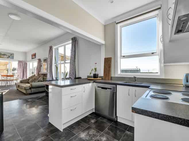 477A Pembroke Road West, Pembroke