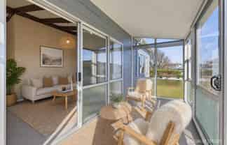 2/92a Ngamotu Road, Spotswood